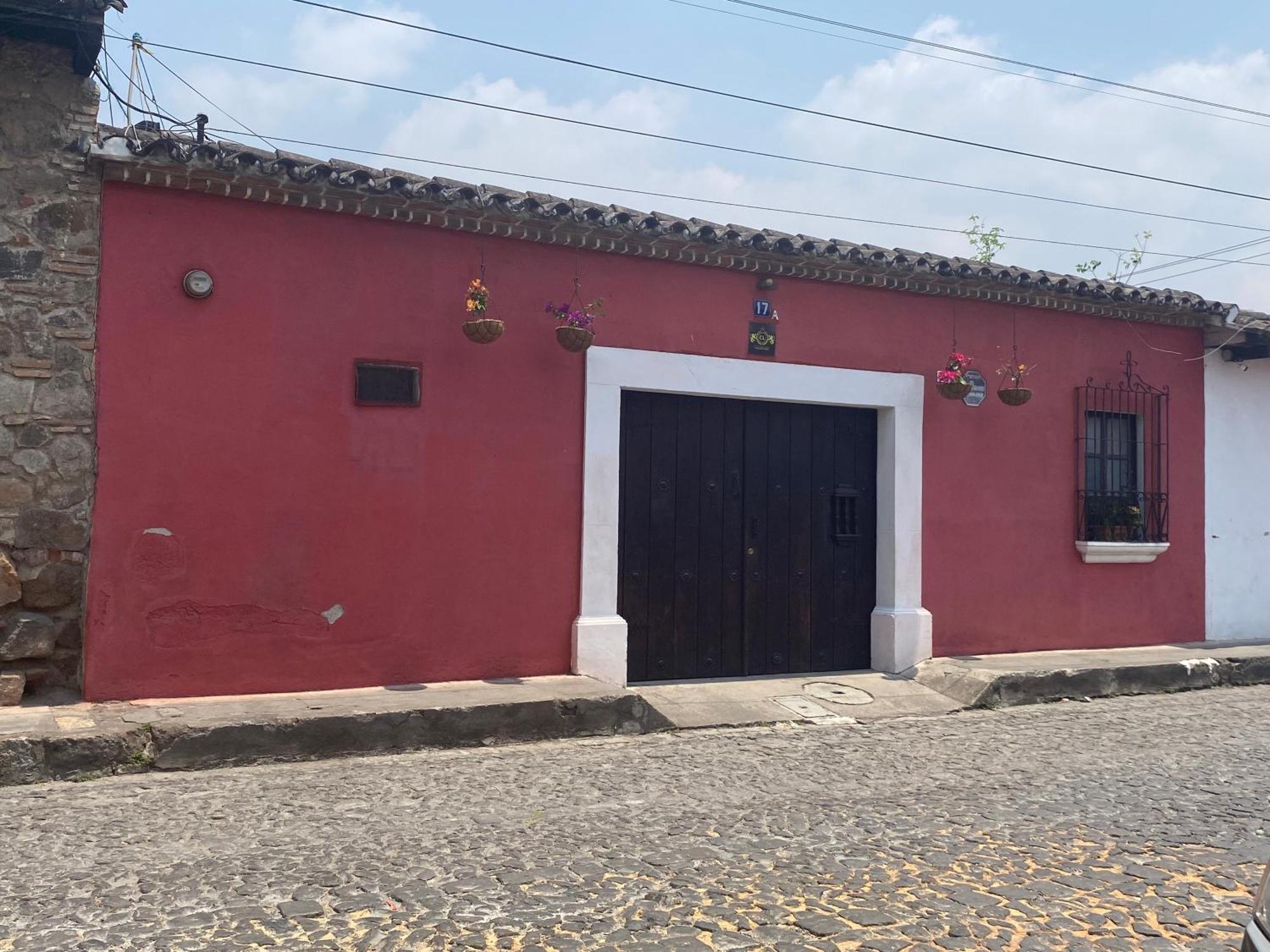 Casa De Leon Hotel Antigua Exterior photo